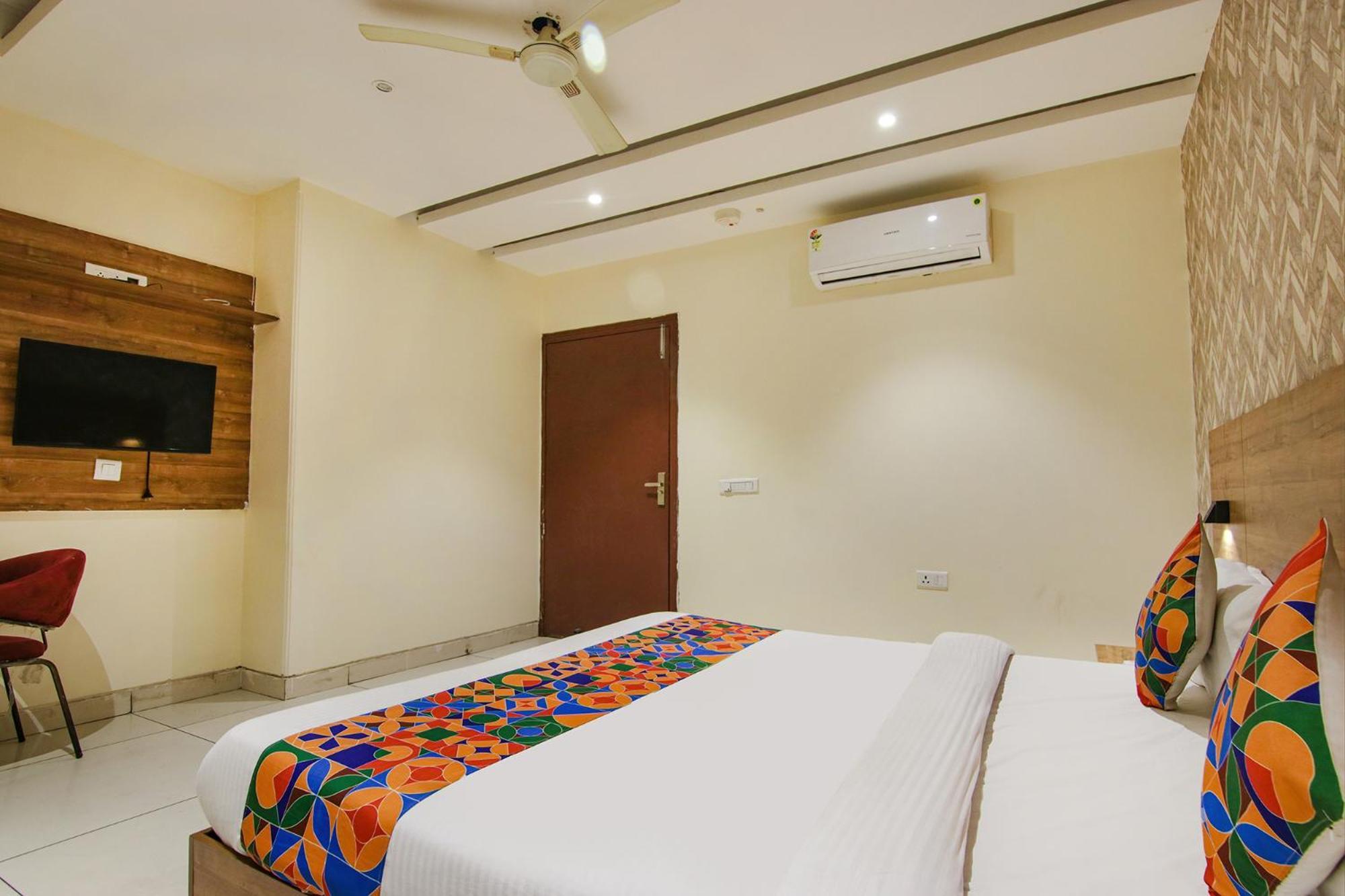 Fabhotel Golden Glory Neu-Delhi Exterior foto