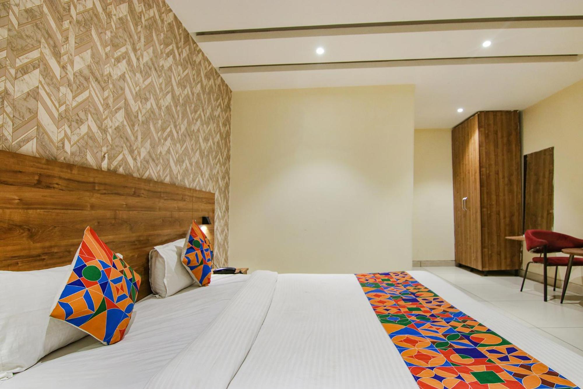 Fabhotel Golden Glory Neu-Delhi Exterior foto