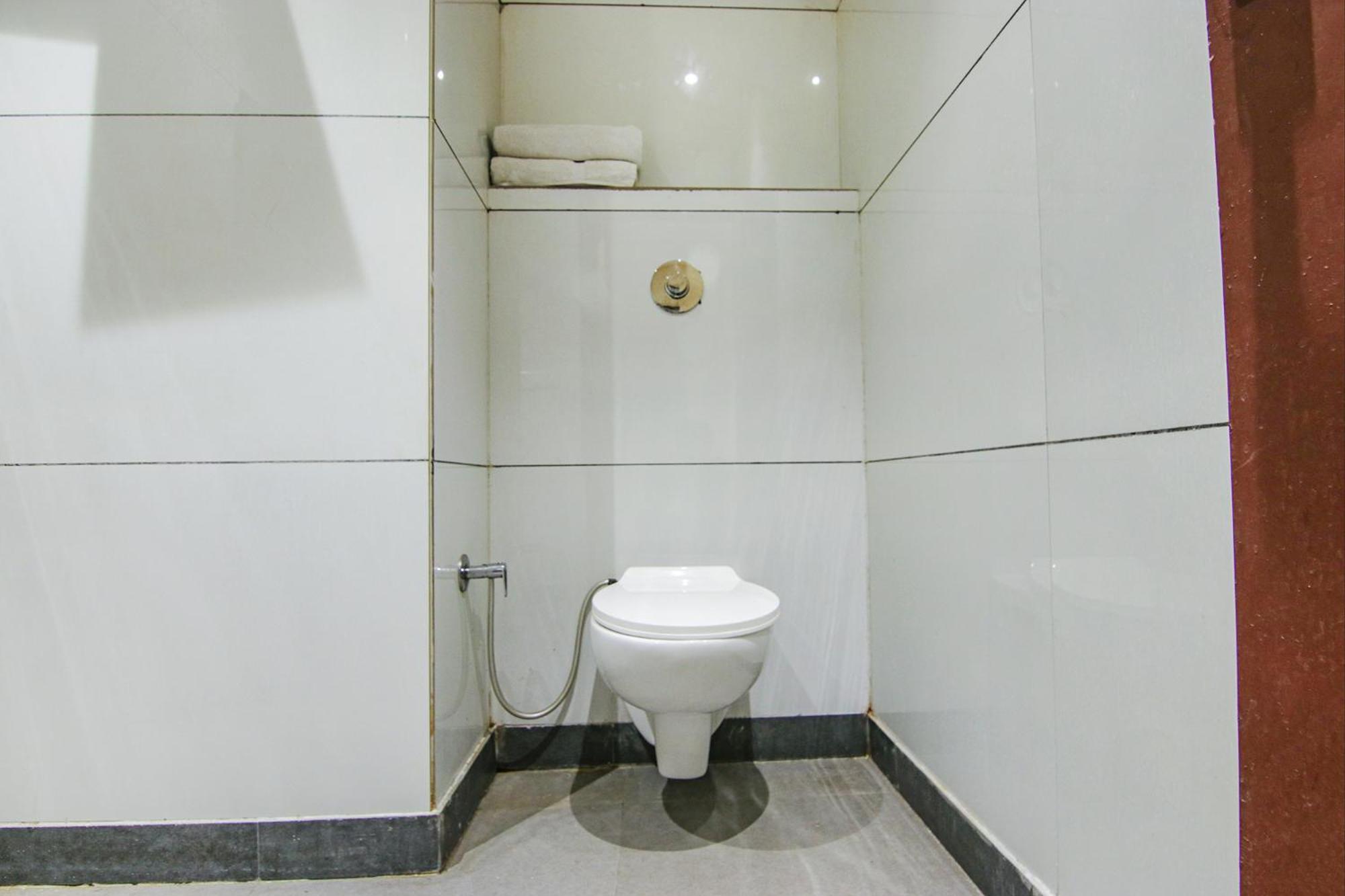 Fabhotel Golden Glory Neu-Delhi Exterior foto