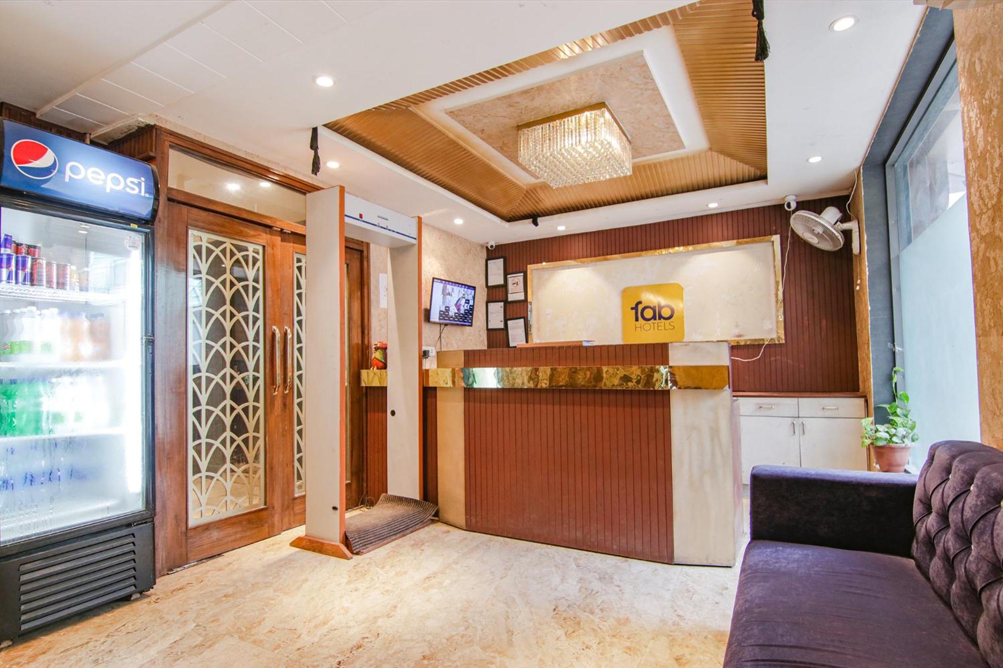 Fabhotel Golden Glory Neu-Delhi Exterior foto
